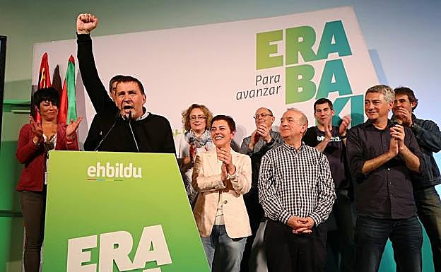Otegi, durante su intervención en Tabakalera.