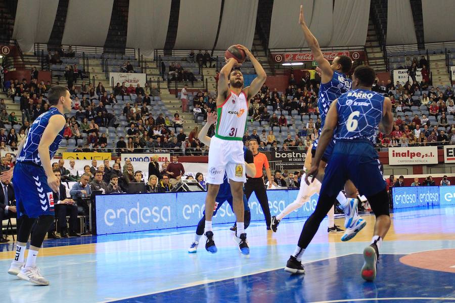El GBC-Delteco ha perdido 77-87 ante el Baskonia en casa.