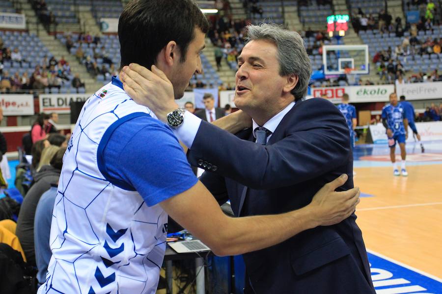 El GBC-Delteco ha perdido 77-87 ante el Baskonia en casa.