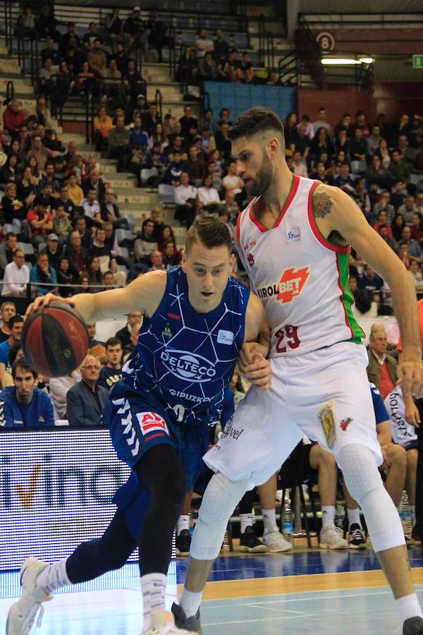 El GBC-Delteco ha perdido 77-87 ante el Baskonia en casa.