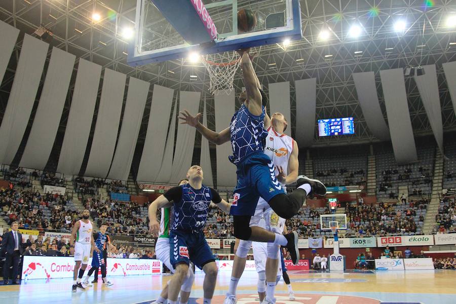 El GBC-Delteco ha perdido 77-87 ante el Baskonia en casa.