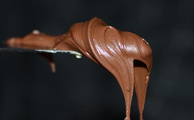 Cómo hacer tu propia crema de cacao y avellanas en versión saludable