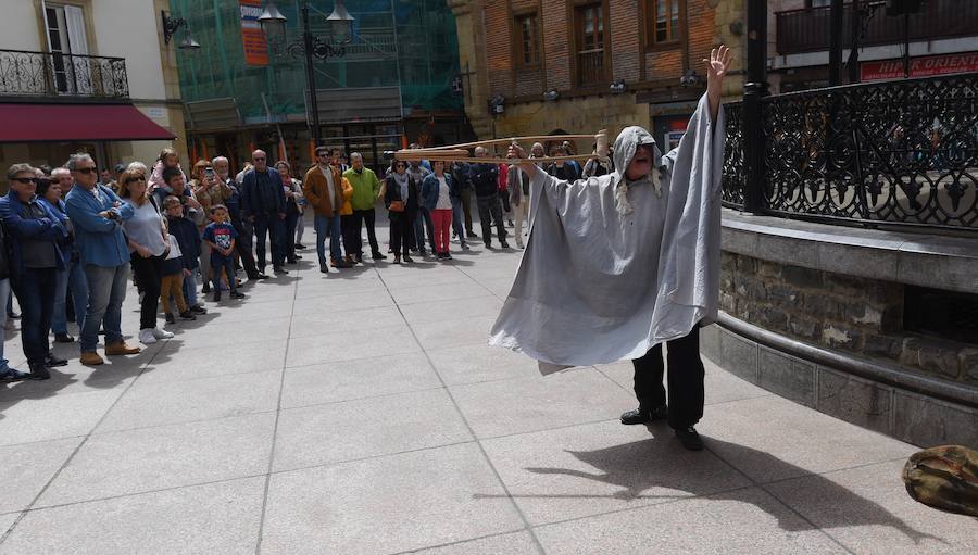 Literaturaren udaberriko plaza bilakatu du, beste behin, Literaturiak gipuzkoar kostaldeko udalerria. 'Maskara' du aurten ardatz jaialdiak, eta kontzeptu horri lotutako 'Zu naiz, ni zara', da leloa; Anjel Lertxundi omendu dute 'Otto Pette' eleberriaren 25. urteurrena ospatzeko. 