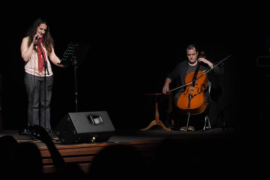 Literaturaren udaberriko plaza bilakatu du, beste behin, Literaturiak gipuzkoar kostaldeko udalerria. 'Maskara' du aurten ardatz jaialdiak, eta kontzeptu horri lotutako 'Zu naiz, ni zara', da leloa; Anjel Lertxundi omendu dute 'Otto Pette' eleberriaren 25. urteurrena ospatzeko. 