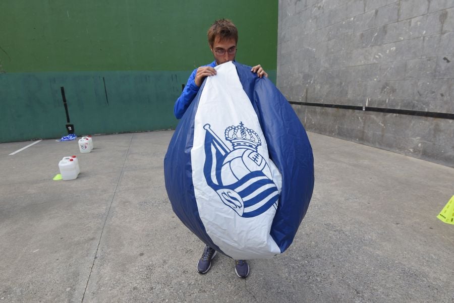 Niños y mayores se han acercado hasta la Trini para vivir la final de la Copa de la Reina 