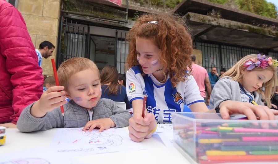 Niños y mayores se han acercado hasta la Trini para vivir la final de la Copa de la Reina 