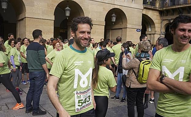 Borja Sémper, ayer, antes de participar en la Carrera contra el Cáncer.