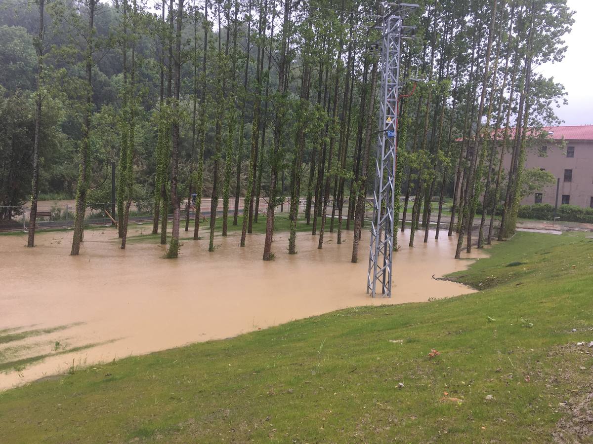 Nuevo parque fluvial de Txomin Berria, también inundado.