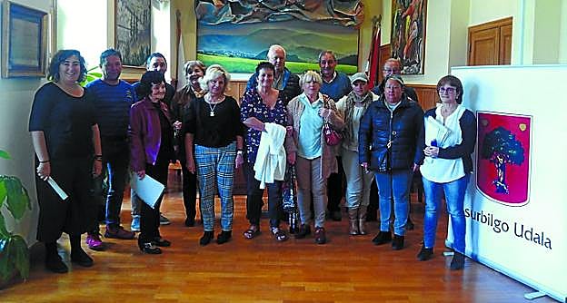 Herriko lokal hutsen hitzarmena sinatu zuten asteartean.