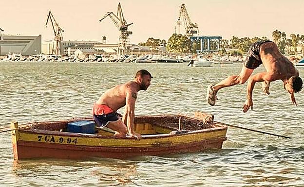 Tabakalera proyecta 'Entre dos aguas' con música de Refree en directo