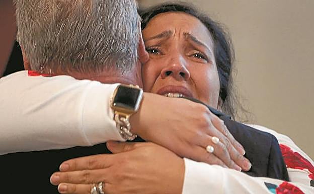 Momento en el que Tanya Ibar supo que Pablo había conseguido evitar la condena a muerte. 