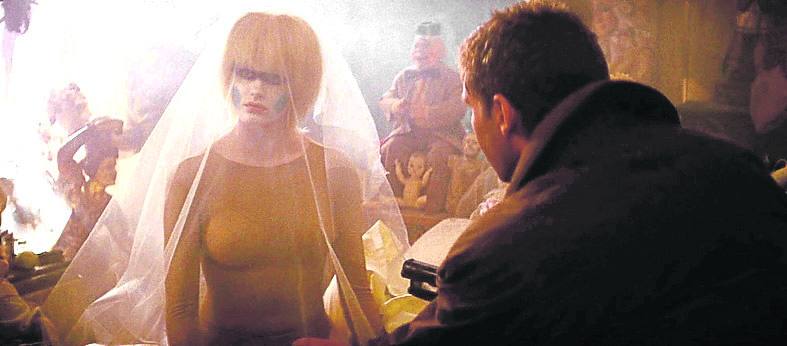 Pris. La presentan como «un modelo básico de placer». No se parecen a Roy Batty (Rutger Hauer), pero los robots de Boston Dynamics, compañía de Google, resultan inquietantes, y más si se tiene en cuenta su posible uso militar. No son Pris (Daryl Hannah), pero hay un proyecto, RealDollX, de muñecas sexuales con inteligencia artificial.