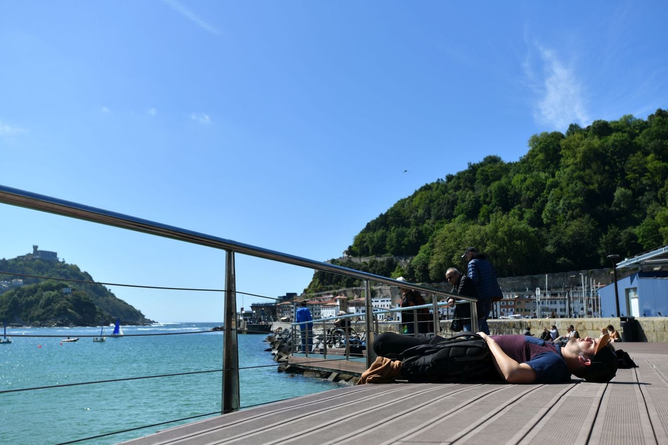 El sol luce en San Sebastián tras varias jornadas de lluvia
