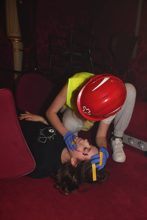 Fotos: Simulacro de incendio en el Teatro Victoria Eugenia