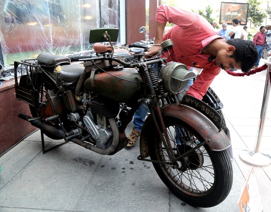 Bangalore celebra la Semana Internacional de la Motocicleta, en la que han participado hasta 63 países de todo el mundo para exhibir las mejores motocicletas, concebidas entre principios de 1900 hasta finales de los 80. 