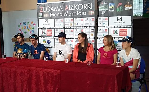 Aritz Egea, Kilian Jornet, Stian Angermund-Vik (ganador y récord en 2017), Yngvild Kaspersen (ganadora en 2016), Megan Kimmel y Maite Maiora (ganadora y récord en 2017. 