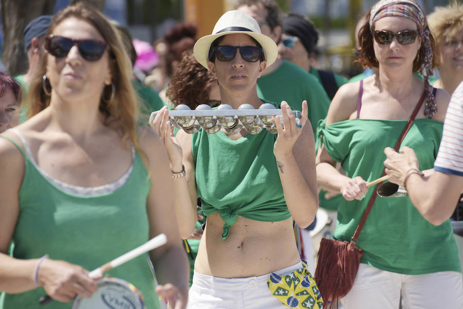 Basoka, el minifestival musical que todos los años se celebra entre los árboles del bosque de Miramón, se ha convertido en una de las citas ineludibles de Olatu Talka. Esta vez Basoka recupera su formato habitual con funciones con un marcado color folkie, 