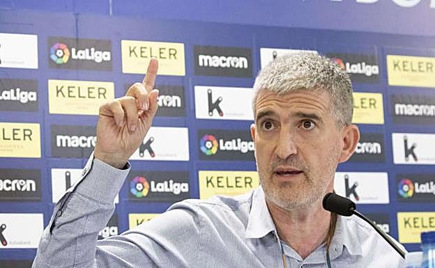 Roberto Olabe, en una imagen de archivo, durante una comparecencia en la sala de prensa de Zubieta