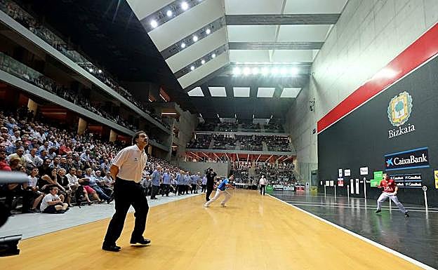 Imagen del frontón Bizkaia en una final.