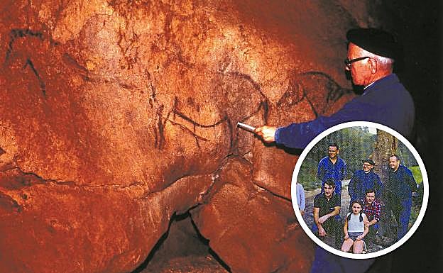 Descubridores e investigadores. En la imagen inferior, José Miguel de Barandiaran y Jesús Altuna (dcha.) con Rafael Rezabal y Andoni Albizuri (agachados) en 1969. A la derecha, Barandiaran en Ekain diez años después. 