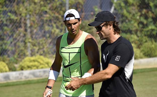 Nadal y Moyá, en un entrenamiento. 