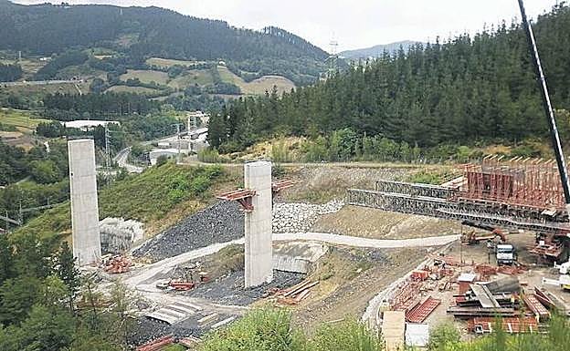 Vista de las obras del TAV en Bergara en 2013, en cuyas proximidades se produjo el accidente.