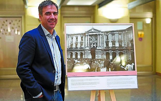 De los Toyos espera ser reelegido alcalde en la segunda votación El