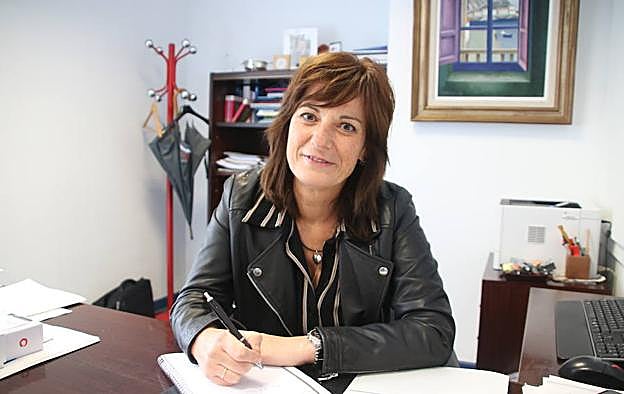 Lide Amilibia, en su despacho de la viceconsejería de Políticas Sociales.