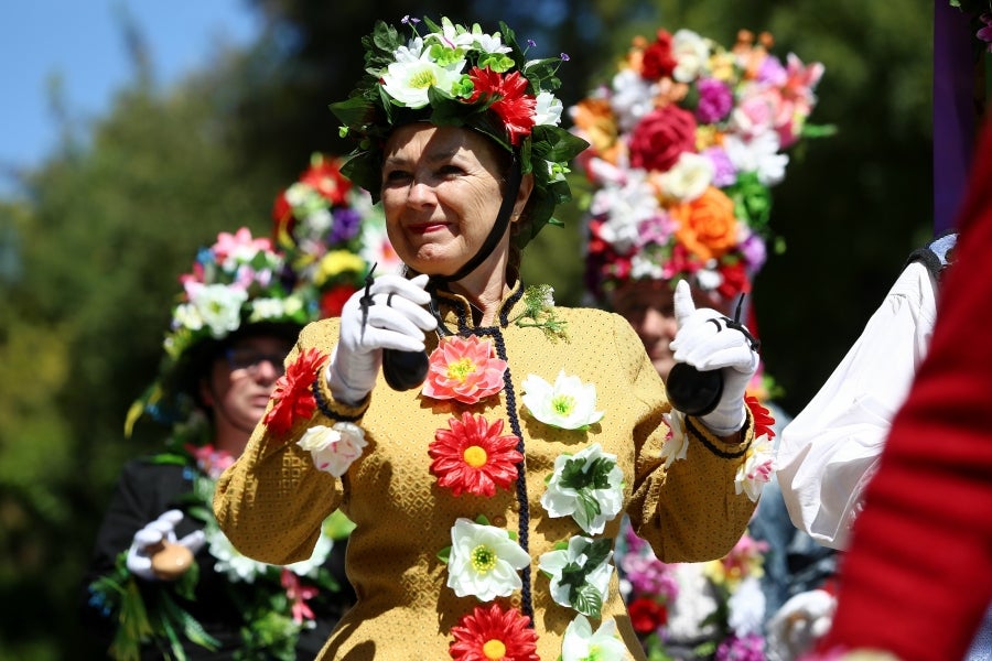 Deportes rurales, música y espectáculos han llenado las calles del municipio con buen ambiente y tradición.