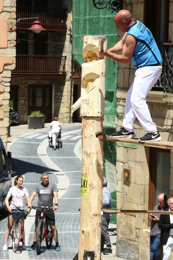 Deportes rurales, música y espectáculos han llenado las calles del municipio con buen ambiente y tradición.