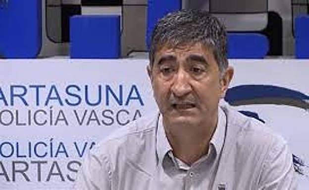 Roberto Seijo: «Gobierno Vasco y ayuntamientos se han beneficiado de la precariedad»