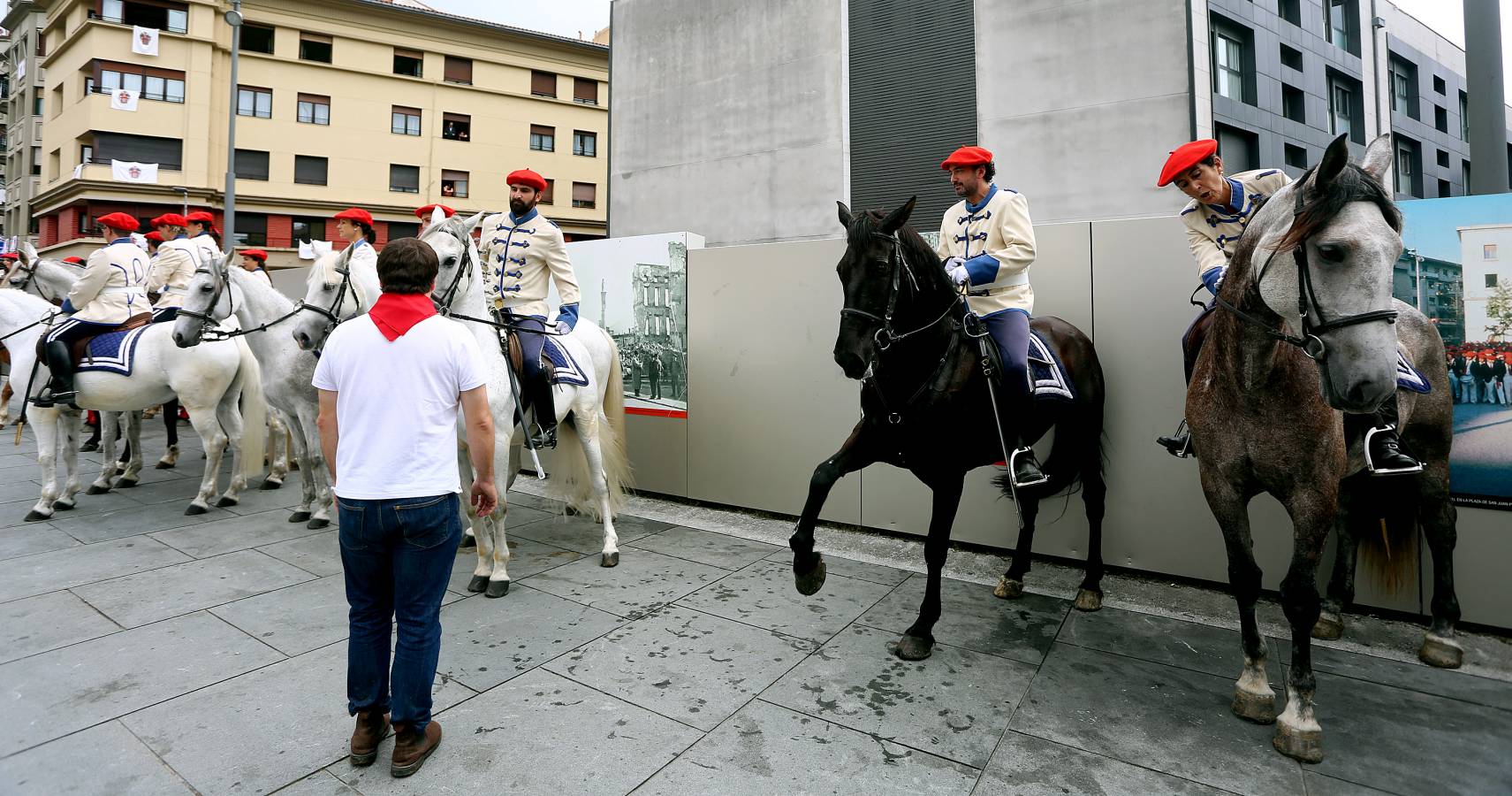 Fotos: El Alarde público, en imágenes