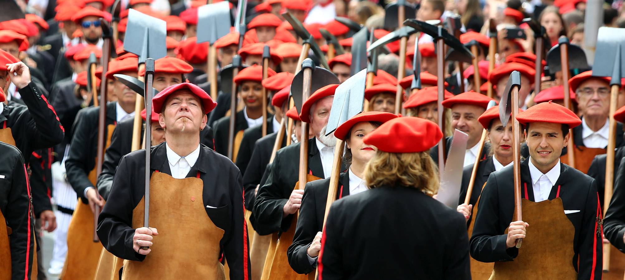 Fotos: El Alarde público, en imágenes