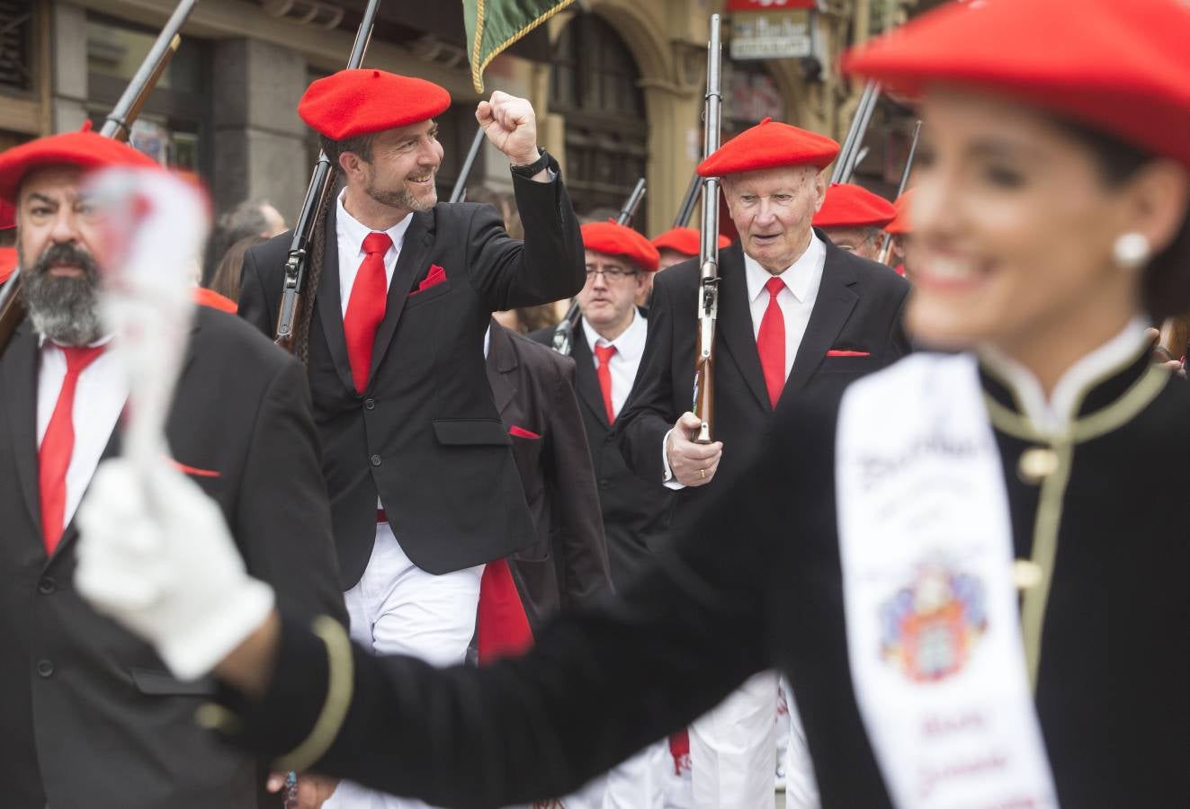 Fotos: El alarde tradicional de Irun, en imágenes