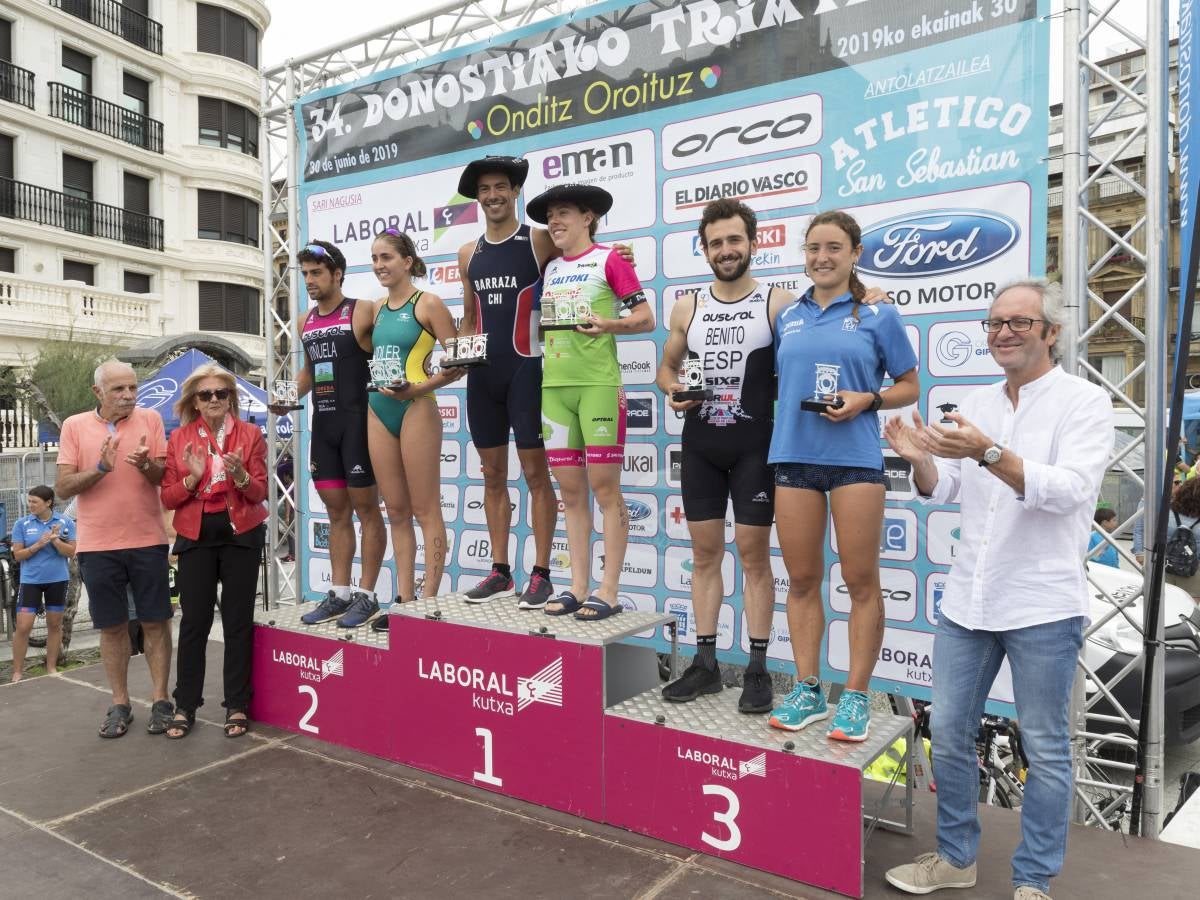 Más de 500 participantes han completado este triatlón donostiarra.