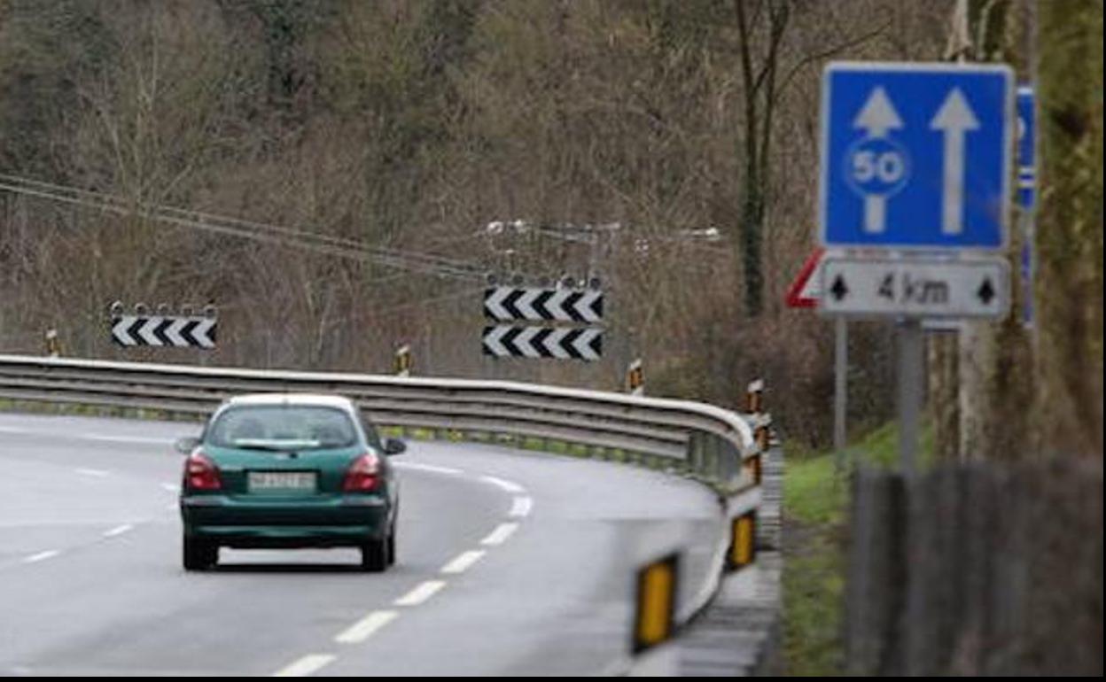 Los dos ramales de la N-I en Idiazabal se cierran este lunes por la noche en sentido Irun para reparar el firme