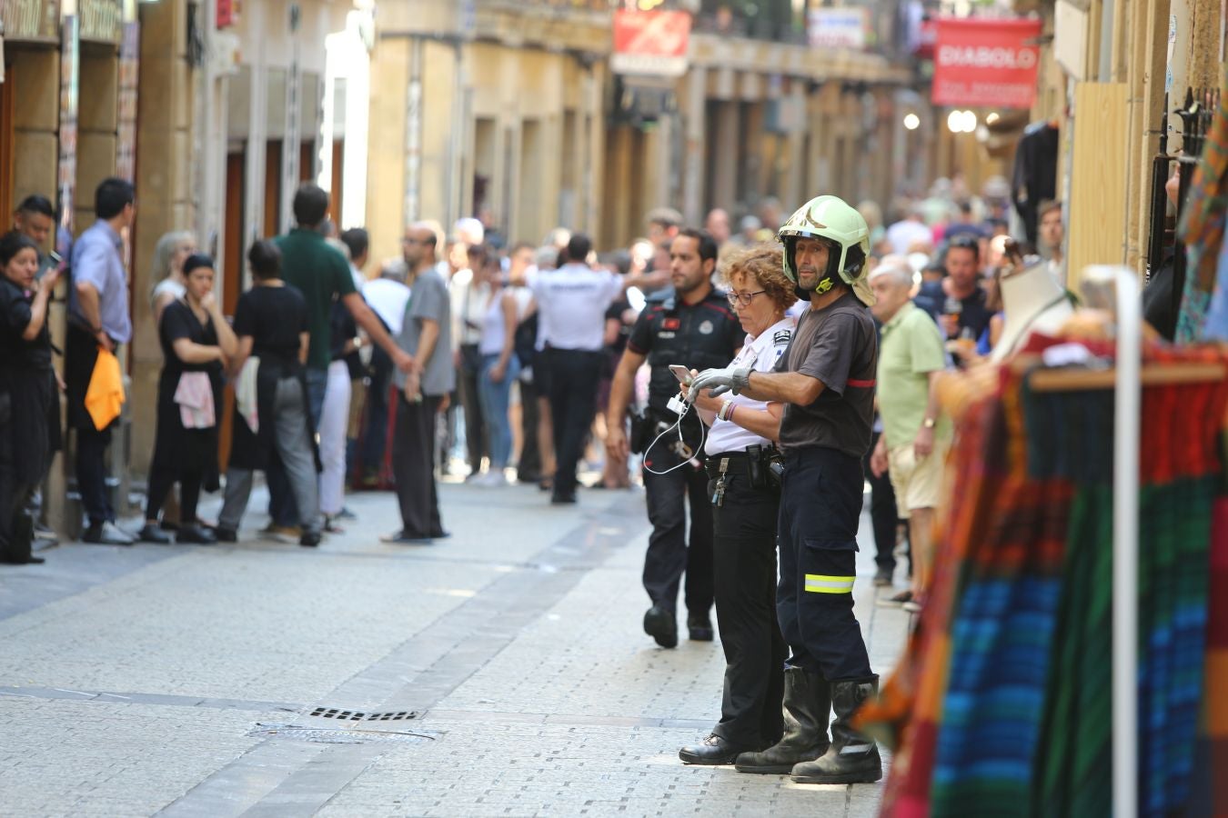 Fotos: Incendio en una vivienda de la Parte Vieja de Donostia