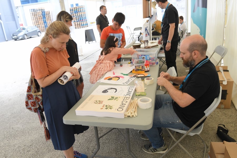 Fotos: Club Elcano espera en el puerto de Getaria