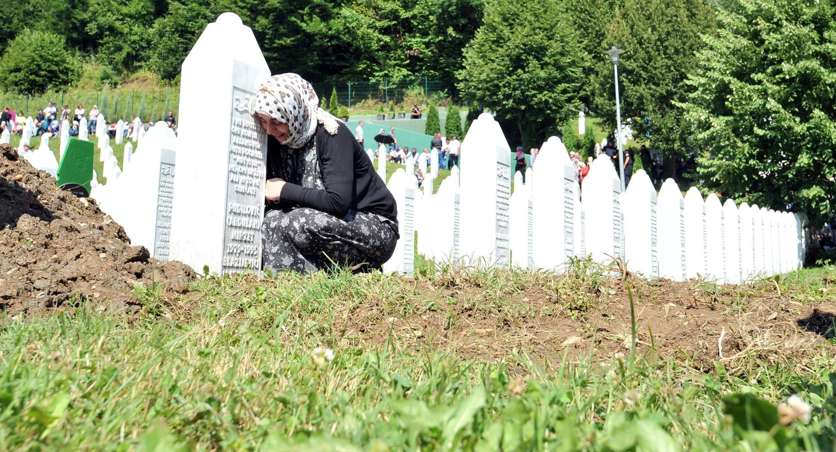 Fotos: Nuevas lápidas de una vieja guerra