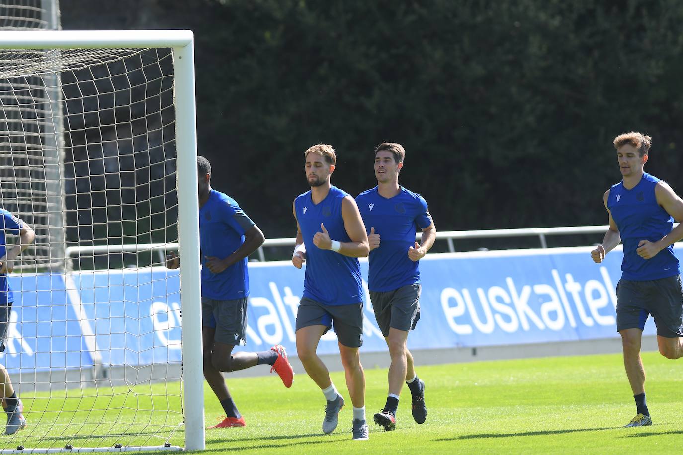 Fotos: La Real Sociedad sigue con su preparación de cara a la campaña 2019/20