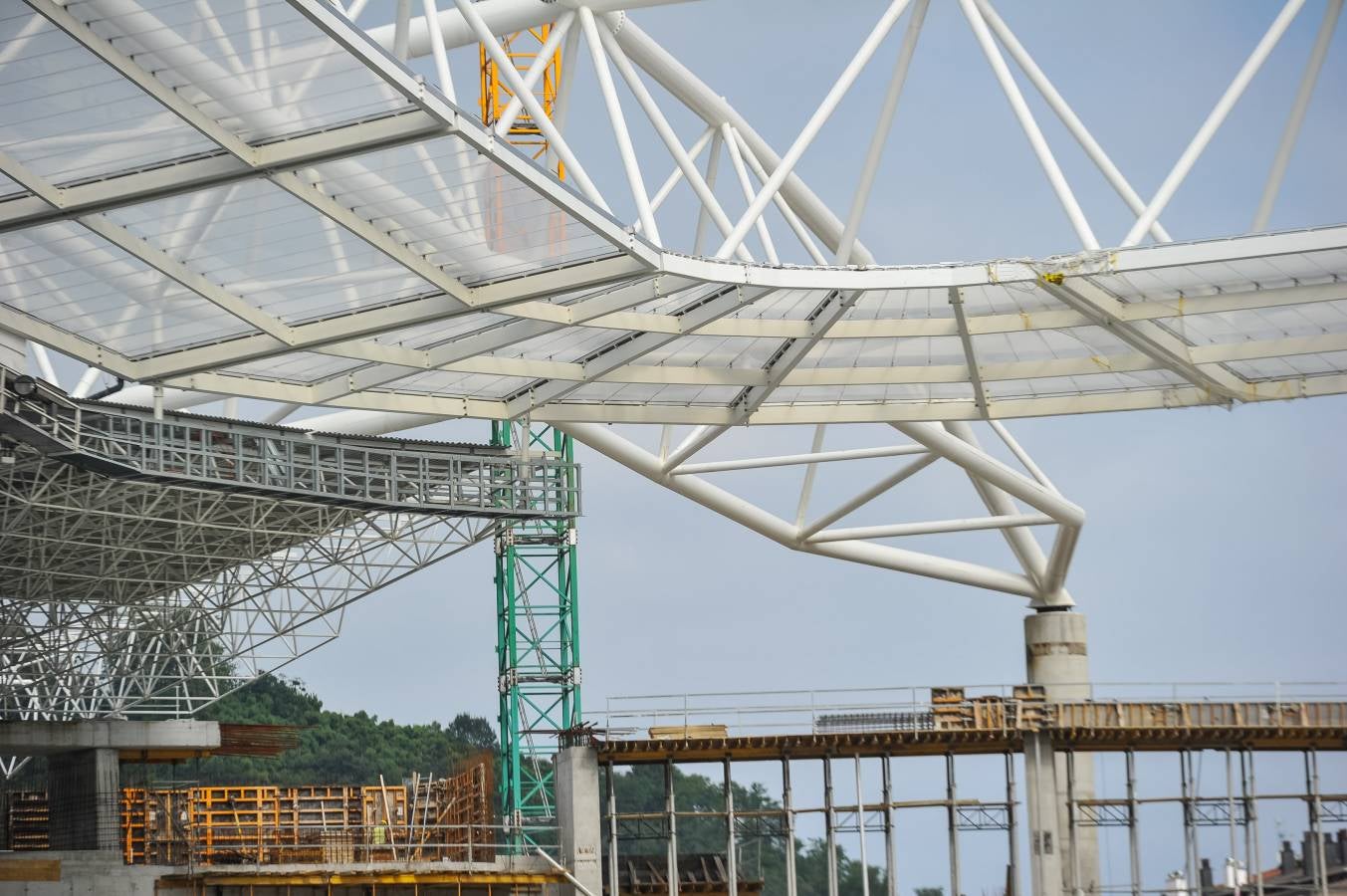 El campo de la Real Sociedad sigue tomando forma.