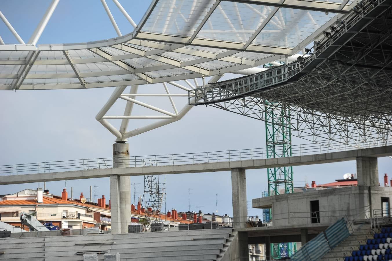 El campo de la Real Sociedad sigue tomando forma.