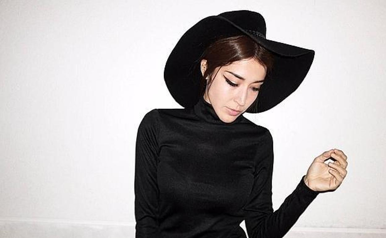 Anni B Sweet, hoy en la discoteca Gu junto a miembros de Rufus T. Firefly