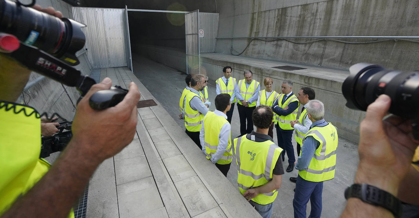 Fotos: El lehendakari visita las obras del TAV en Antuzola