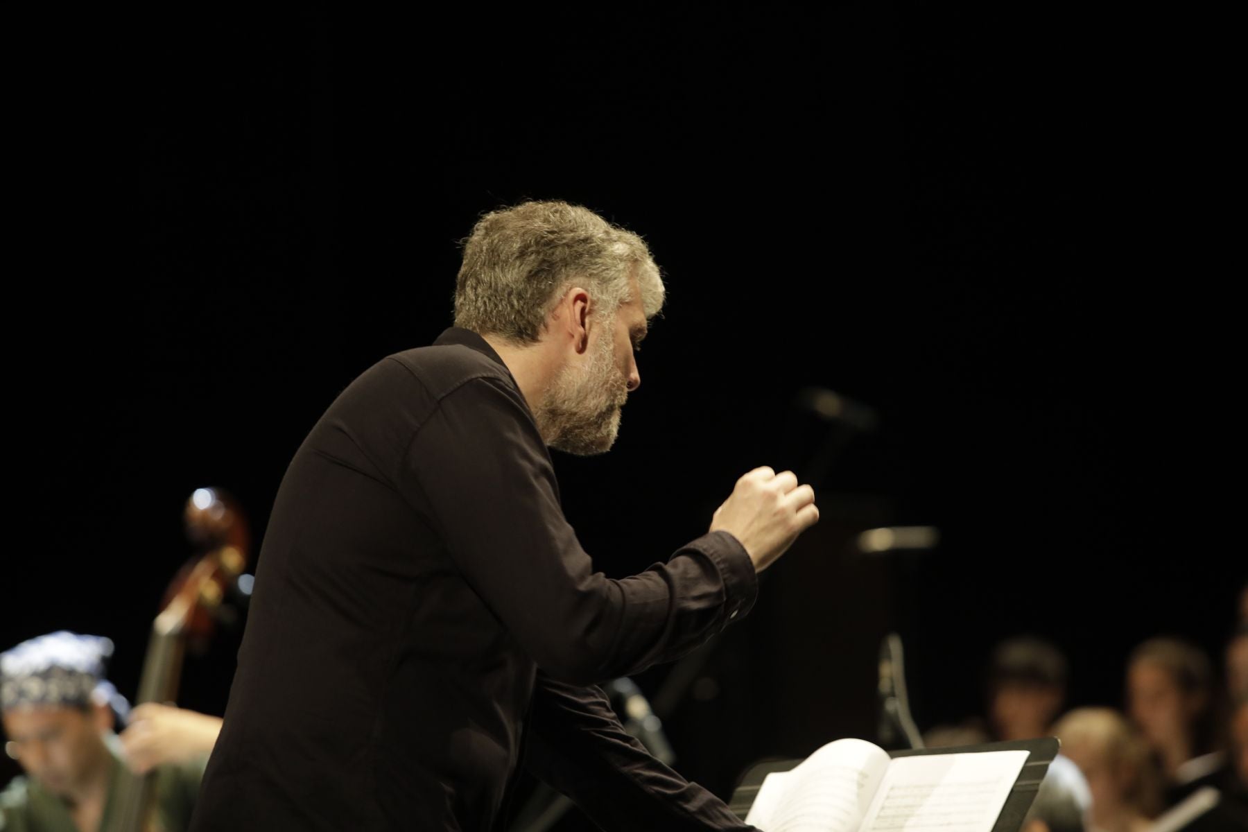 El concierto de Eri Yamamoto junto al Coro Easo en el teatro Victoria Eugenia.