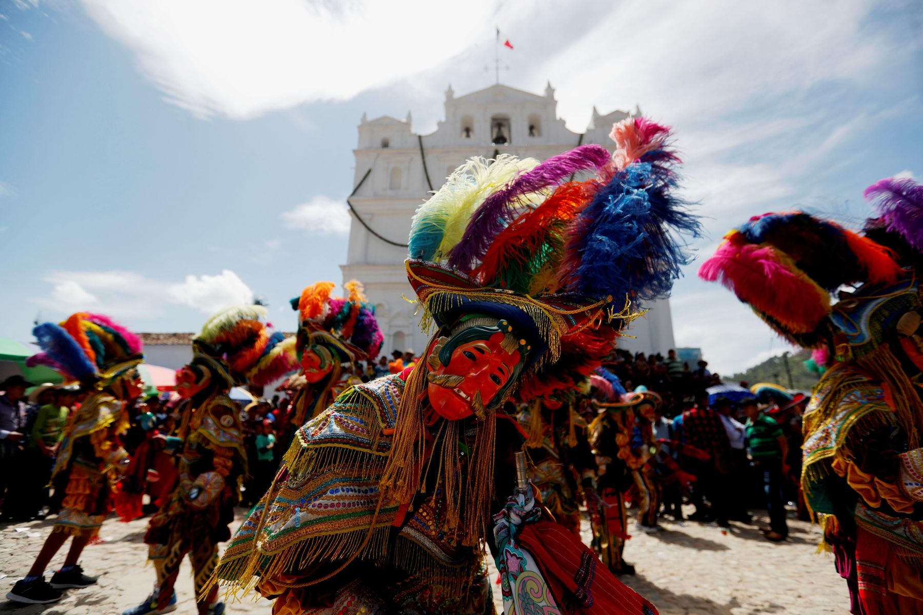 Fotos: El colorido de las danzas indígenas