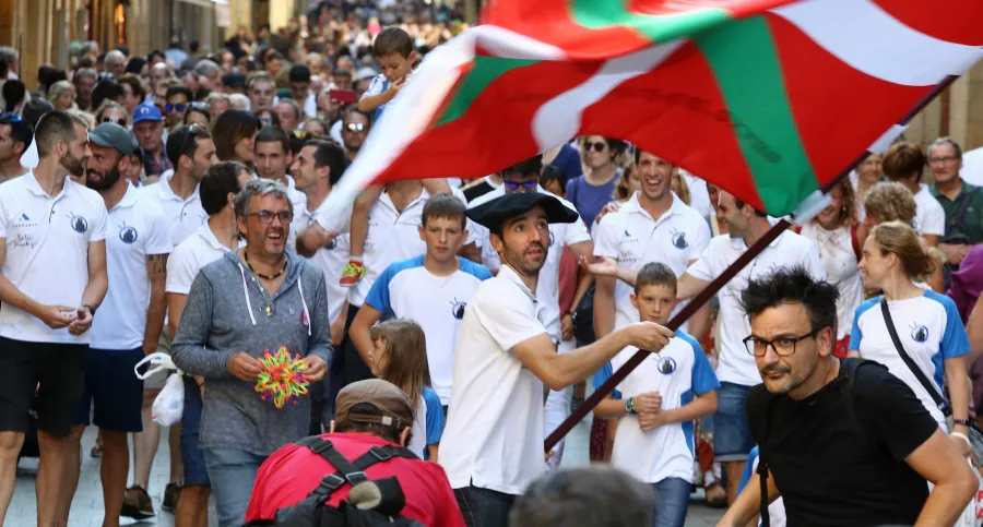 Fotos: Donostiarra celebra su victoria en Getxo