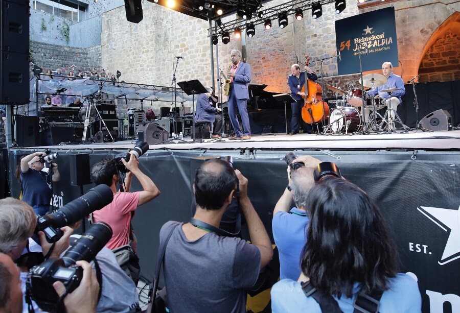 Fotos: Donostiarra celebra su victoria en Getxo