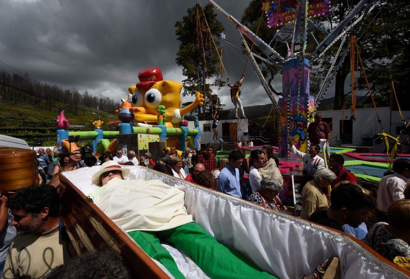 Fotos: Unos muertos muy vivos