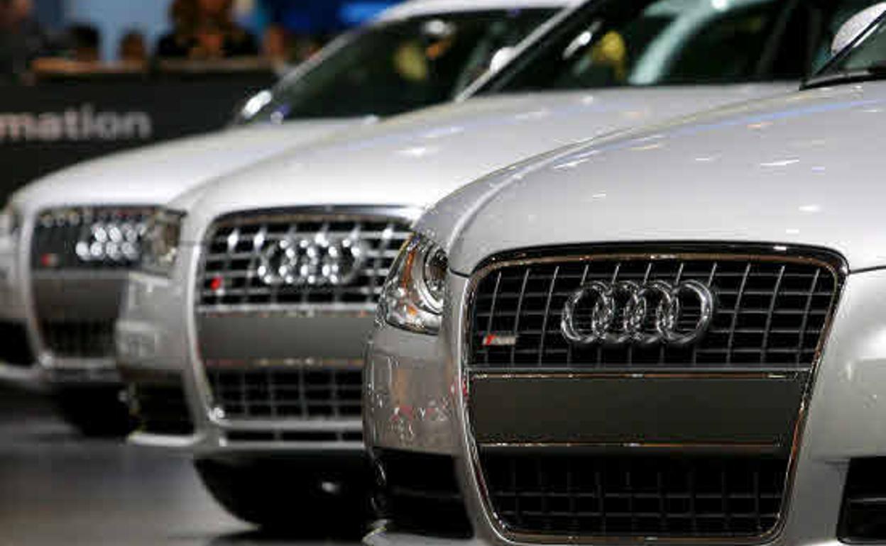 Vehículos Audi expuestos en el Salón del Automóvil de Detroit.